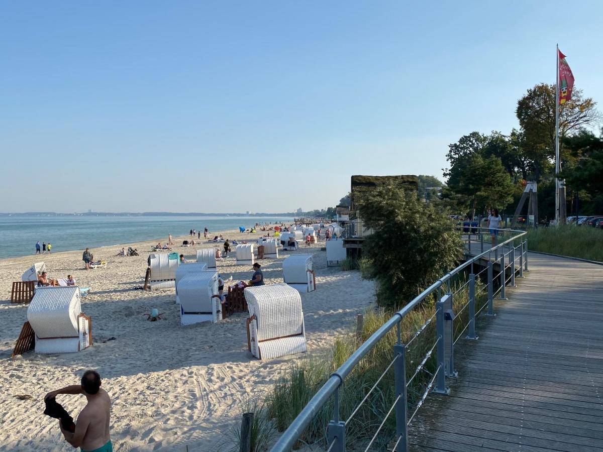 Studio Mit Panorama-Meerblick Und Direkter Strandlage In Scharbeutz Exteriör bild